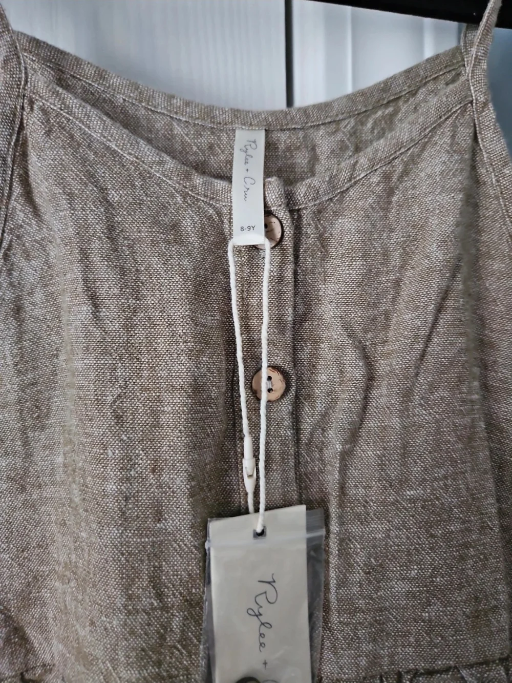 Rylee + Cru breathable straps versatile